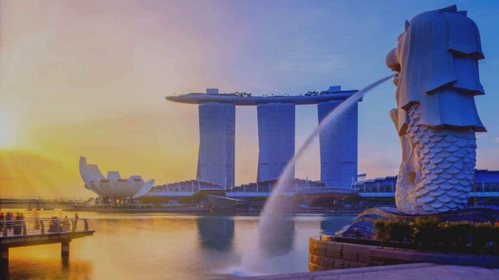 Tips for Staying Financially Afloat - ABM CREDITZ - Chinatown Money Lender